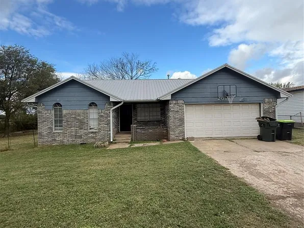 209 W Park St, Tecumseh, OK 74873
