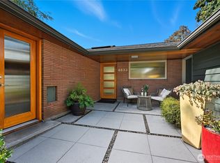 8533 Burke Ave N, Seattle, WA 98103