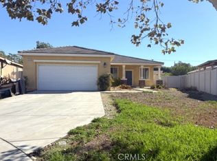9225 Cattail Ln, Fontana, CA 92335