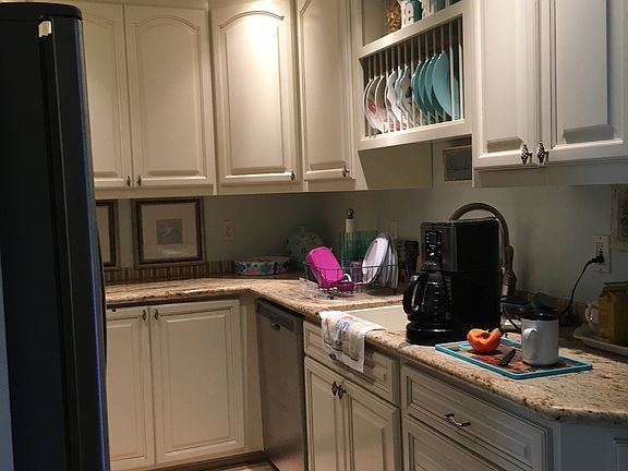 4th image of 4252 Loma Riviera Ln