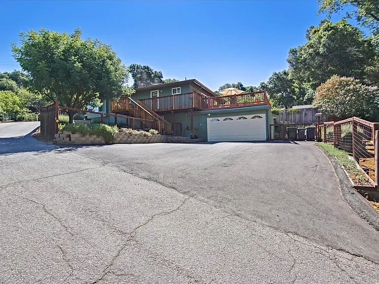 416 Sherman Dr #A — Photo 25
