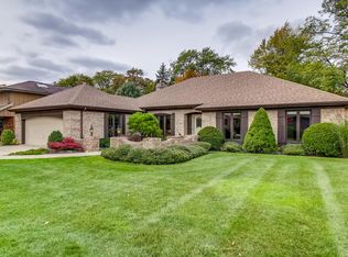 1606 Old Oak Pl, Darien, IL 60561