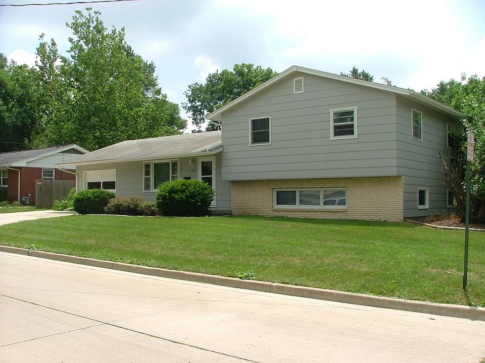 1125 West - 3 BR, 2 Bath Tri-Level