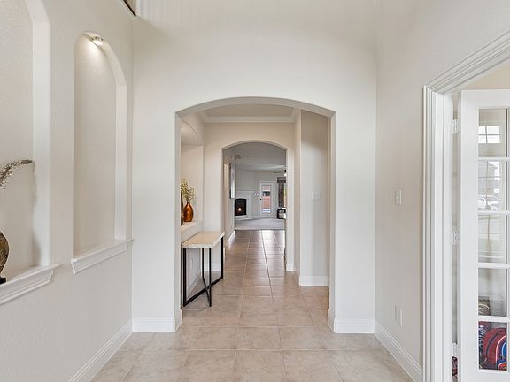 4th image of 244 Jefferson Ln