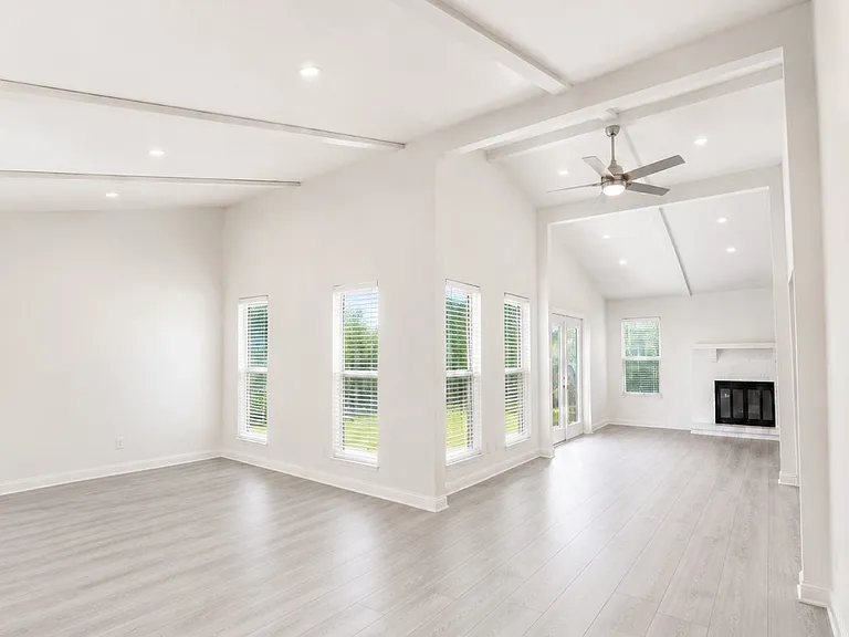 2906 Peppertree Pl — Photo 8