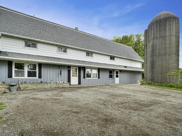 3943 Lovers LANE #3937, 3939, 3941, Slinger, WI 53086