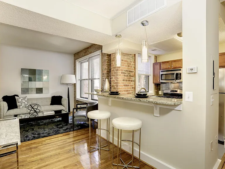1706 T St NW — Photo 10