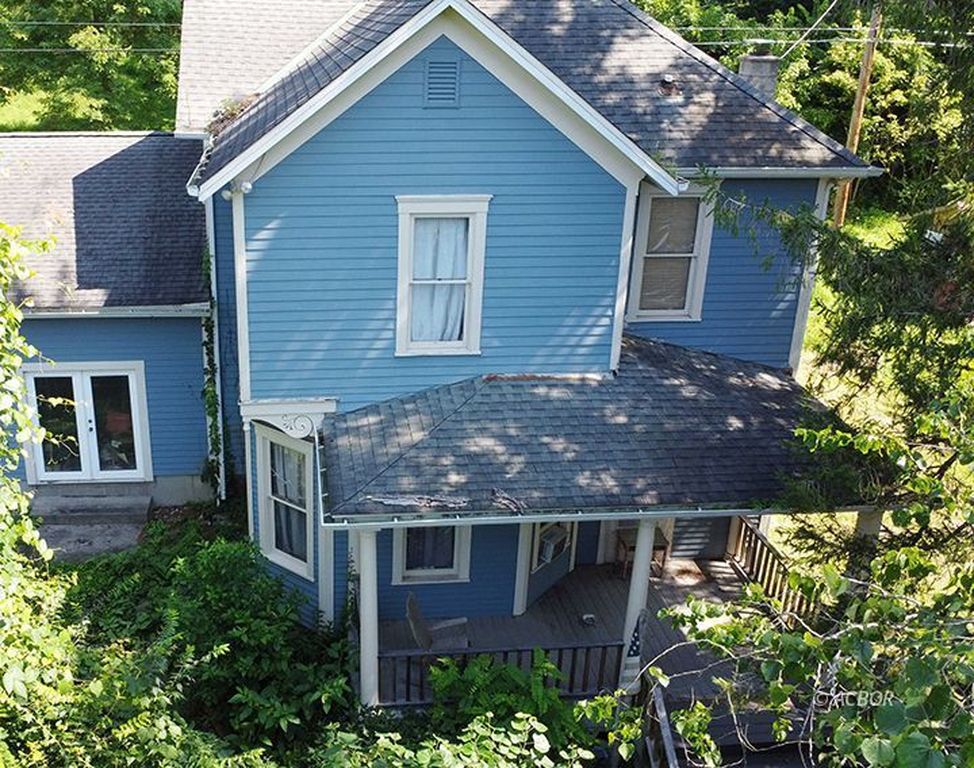 Real estate listing image