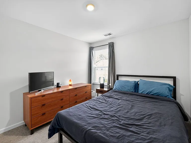 8308 Hunters Grove Rd — Photo 16