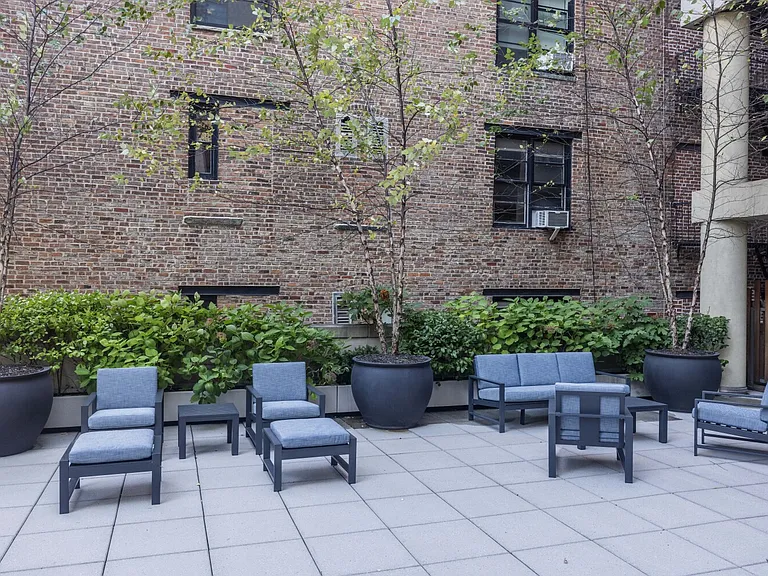 55 Thompson St #606 — Photo 9