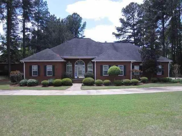 23 Willow Lake Dr, Warner Robins, GA 31093