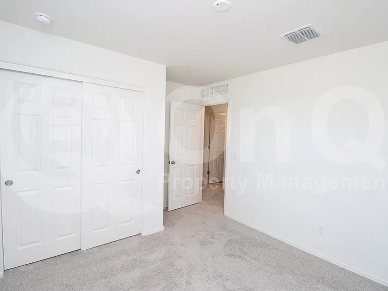 1517 E Desert Breeze Dr — Photo 16