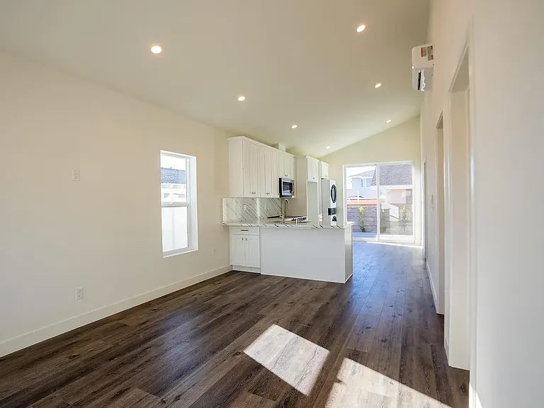 3259 Cole Ave #3259 — Photo 6