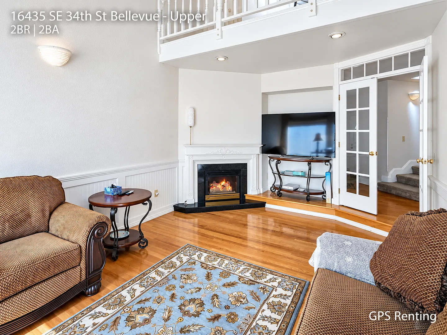 Beautiful Upper-Unit Vasa Park Residence | Spacious Living | Prime Bellevue Location — Photo 2