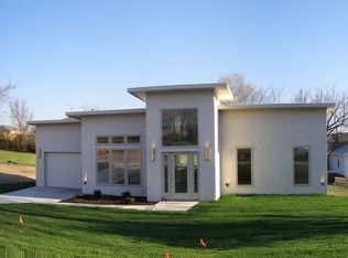 3705 NE 82nd St, Kansas City, MO 64119