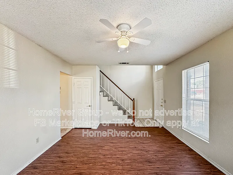 2 bed, 2.0 bath, 1456 sqft, $1,850 — Photo 4