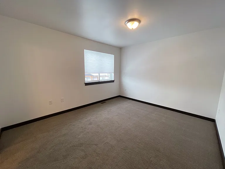 827 Rookery Ln — Photo 12