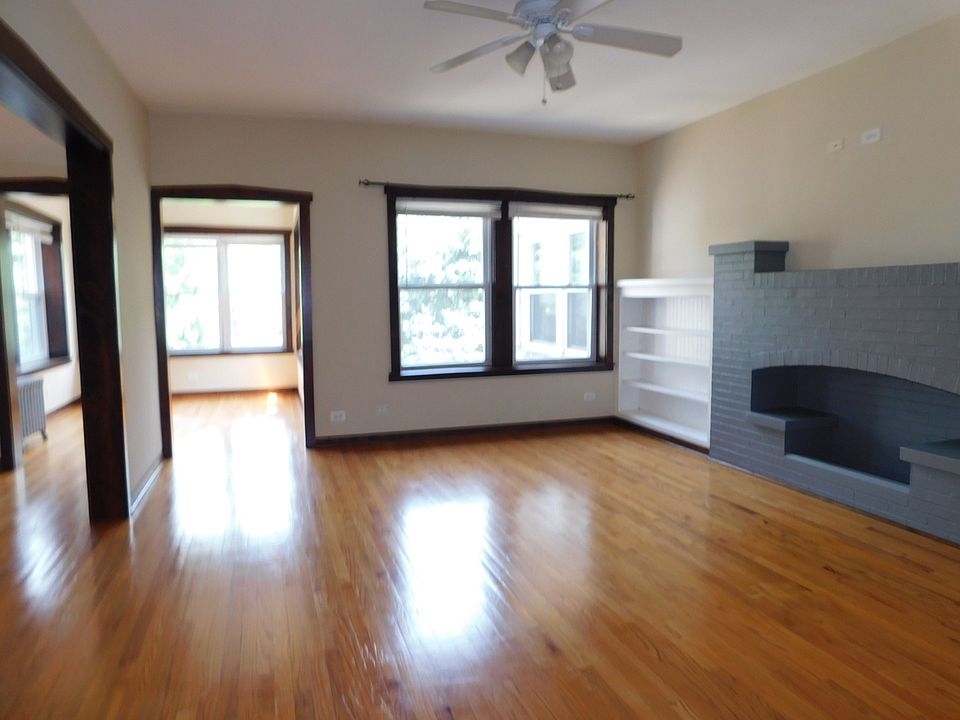1st image of 1637 W Touhy Ave APT 3