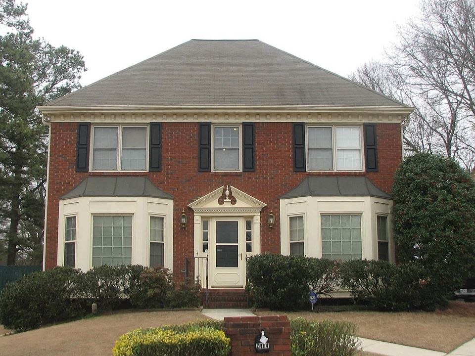 1st image of 2484 Summeroak Dr