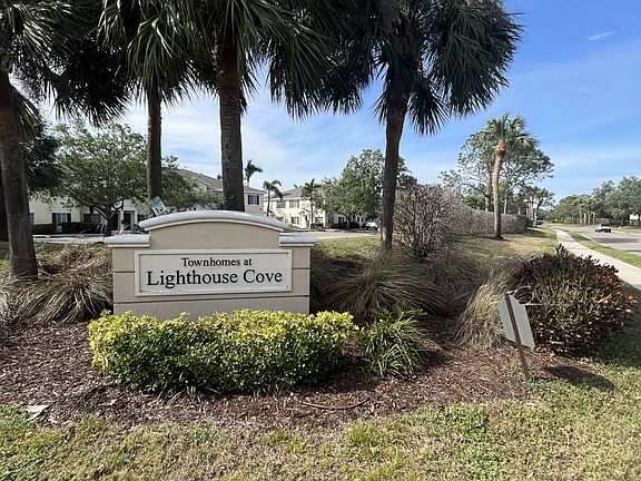 Community Lighthouse cove