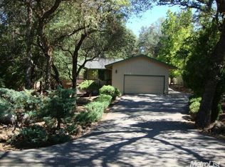 11982 Torrey Pines Dr, Auburn, CA 95602