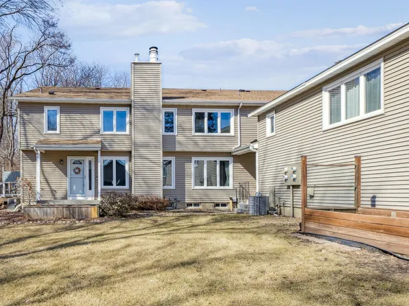 7309 Woodstock Curv, Bloomington, MN 55438