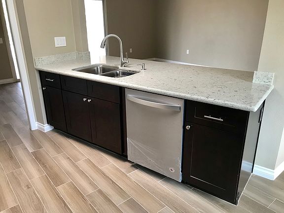 4th image of 11002 W Acacia Dr