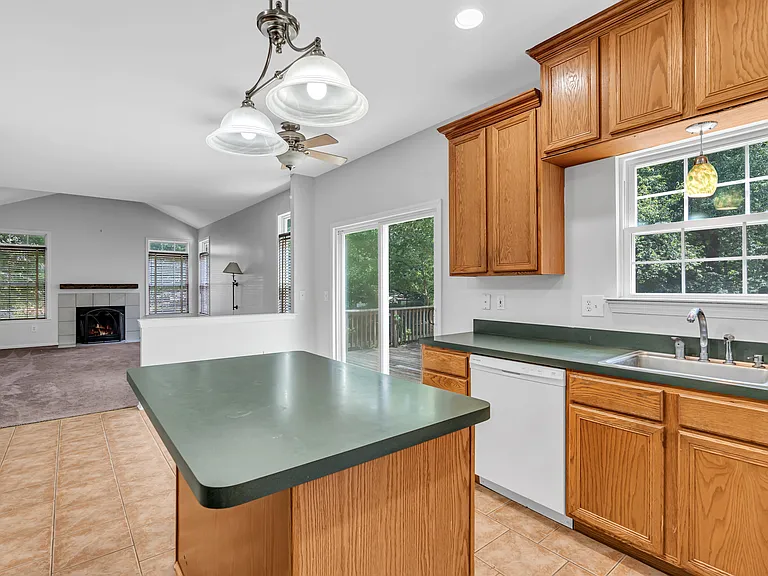 333 Nighthawk Ln — Photo 18