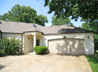 147 Grandview Dr BUILDING 4-32, Branson, MO 65616