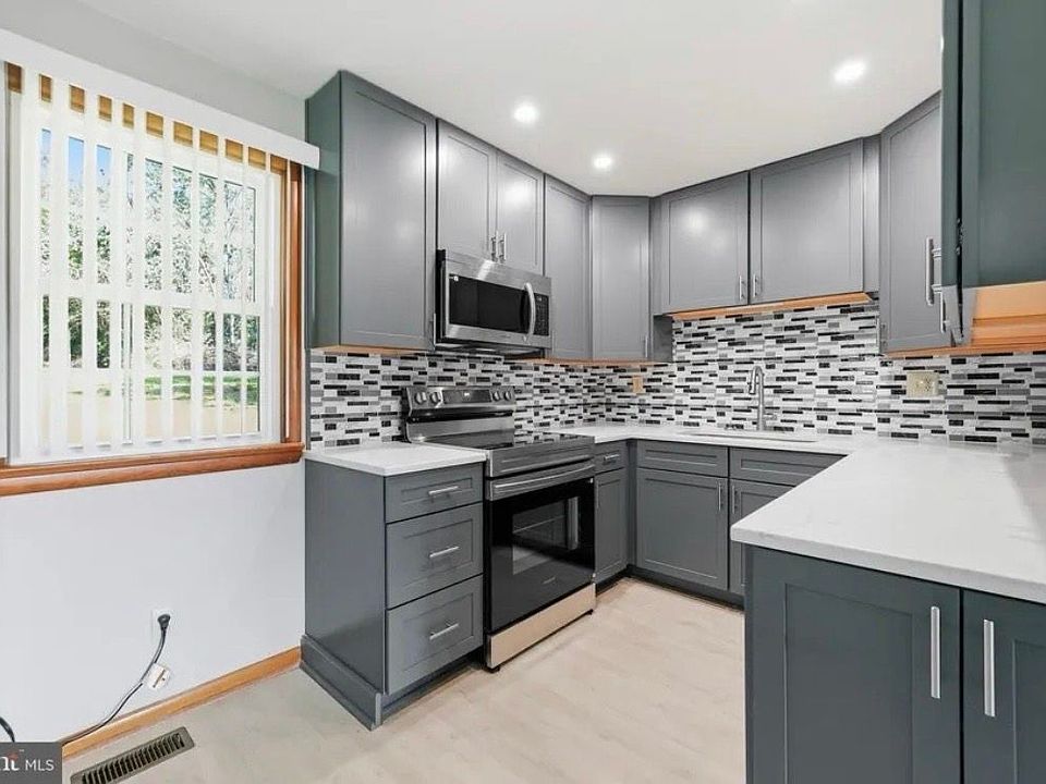 2nd image of 4015B Jefferson Pike