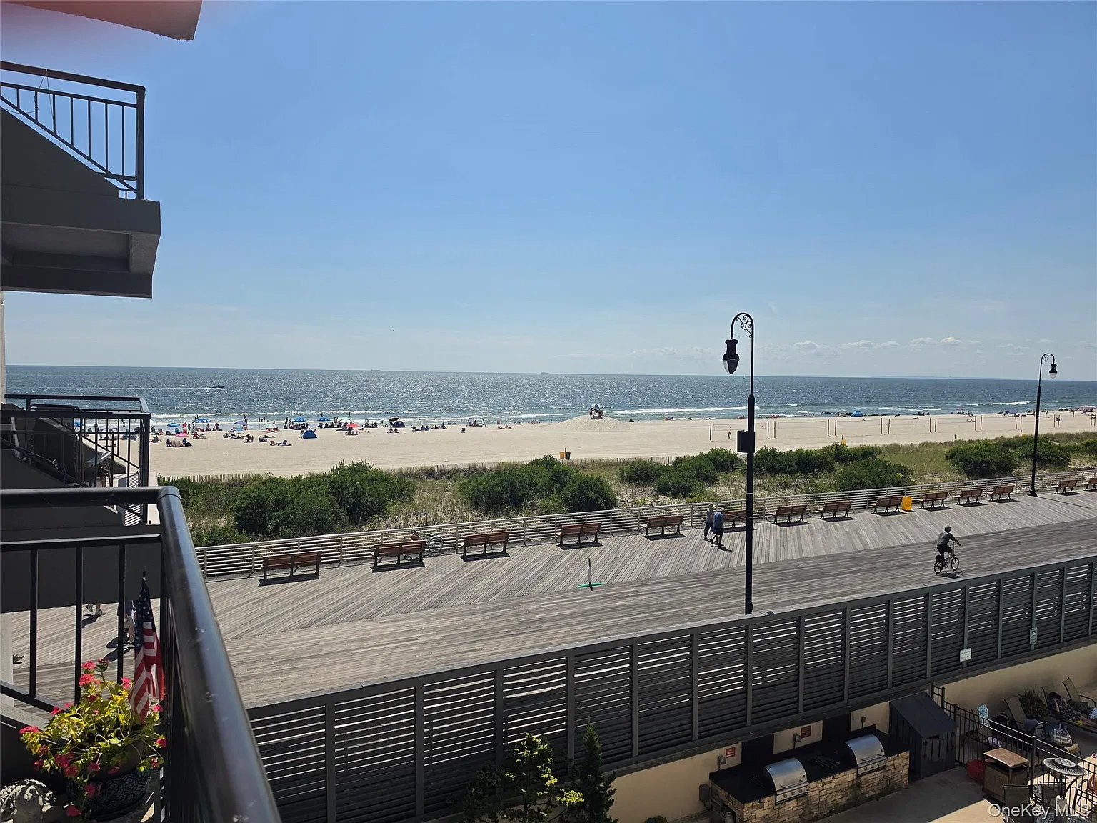 1 bed, 1.0 bath, 800 sqft, $30,000 — Photo 2