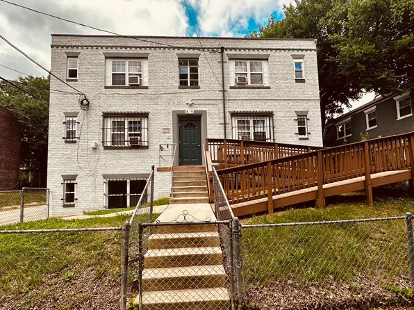 819 51st St SE APT 5, Washington, DC 20019