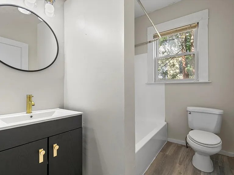 21 Sheldon Ter #1 — Photo 12