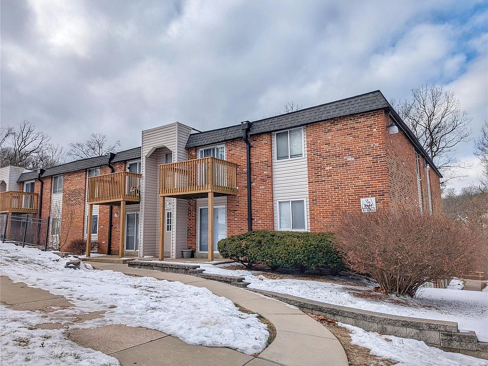 1st image of 2844 Blackforest Dr APT A