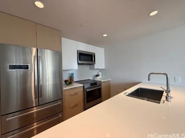 1001 Queen St #2505, Honolulu, HI 96814