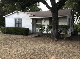 1106 W Water St, Weatherford, TX 76086