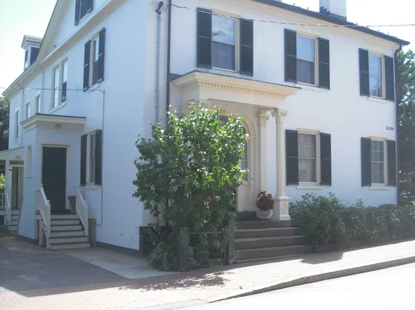 12 Walker St #B, Portland, ME 04102