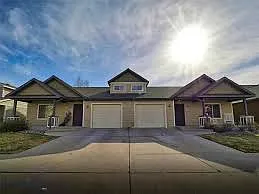 818 Forestglen Dr — Photo 2