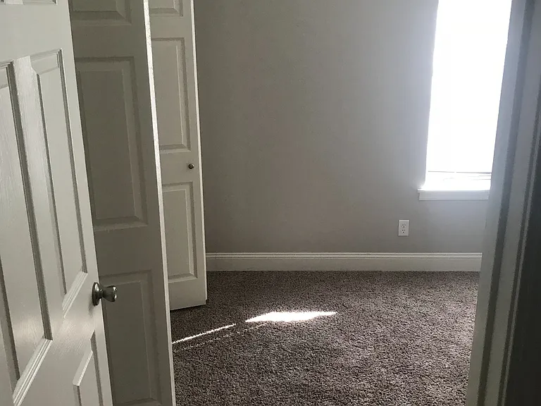 812 Hardy Springs Cir #A — Photo 11