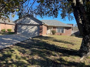 620 Cherub Dr, Conway, AR 72034
