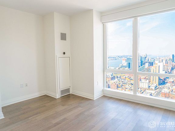 5th image of 460 W 42nd St APT 58K