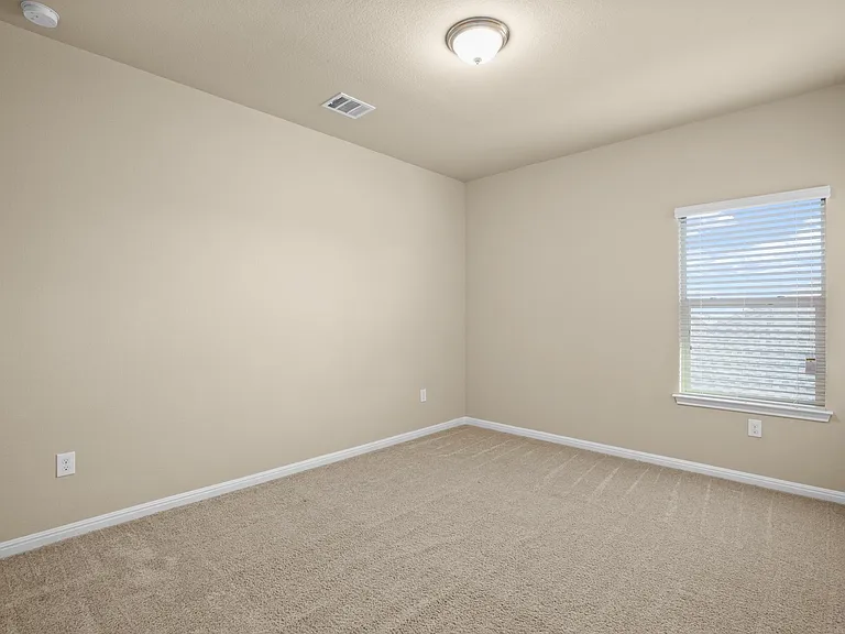 16440 Pienza Dr — Photo 22
