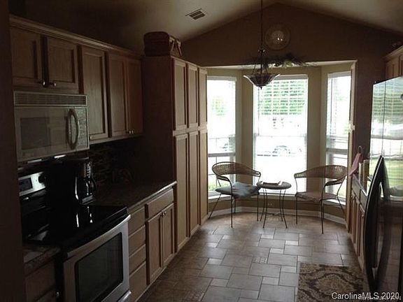 4th image of 140 Brookstone Dr #64