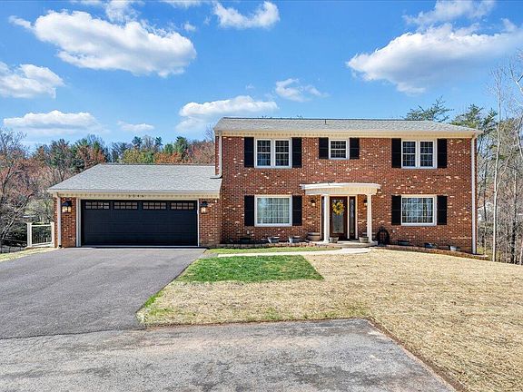 5th image of 3346 Dawn Cir