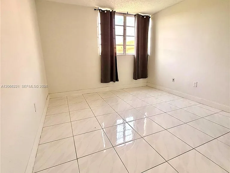 840 NW 87th Ave #406 — Photo 4