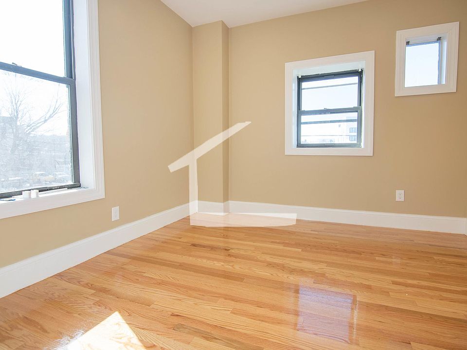 2nd image of 17 Highgate St #202