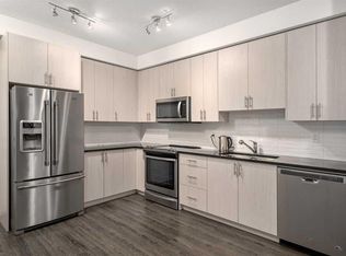 151 S Legacy Main St SE #5201, Calgary, AB T2X 4A4