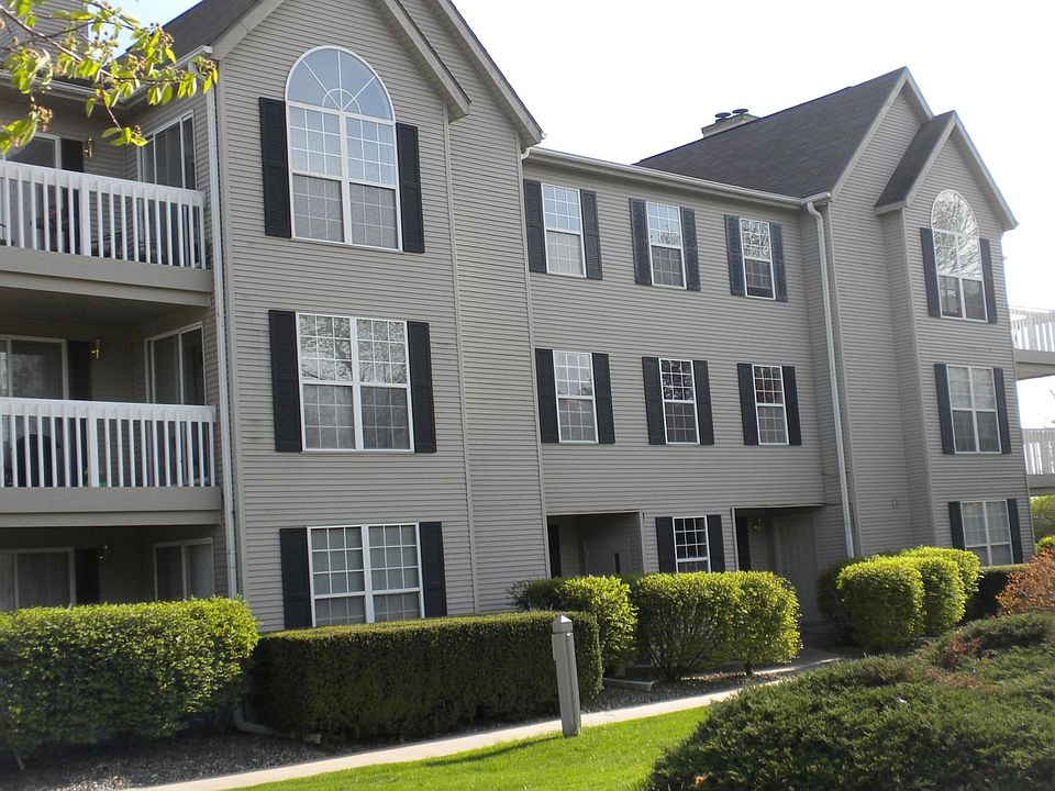 Apartment Nuilding