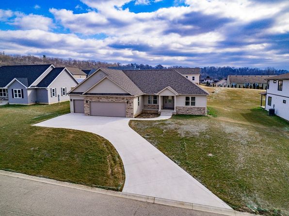 38 Stone Trace Dr, Chillicothe, OH 45601
