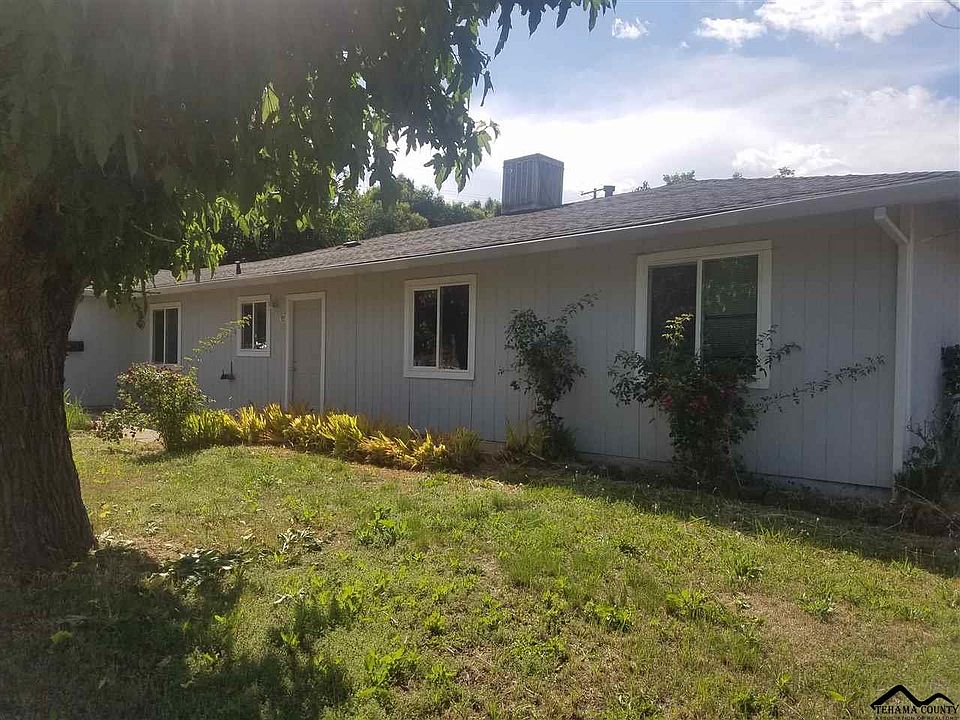1st image of 585 Brearcliffe Dr